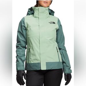 The North Face Garner Triclimate®
Jacket in Dark Sage-New Never Been Worn w/Tags